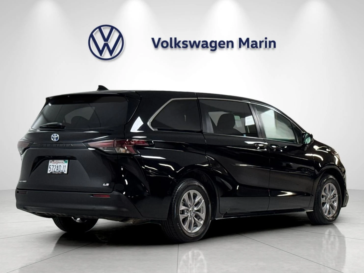 2025 Toyota Sienna LE Eight-Passenger (4th Generation), 5/20