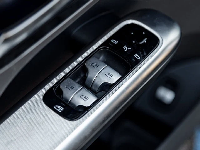 2026 Mercedes-Benz GLC 300 4MATIC (X254), 13/20
