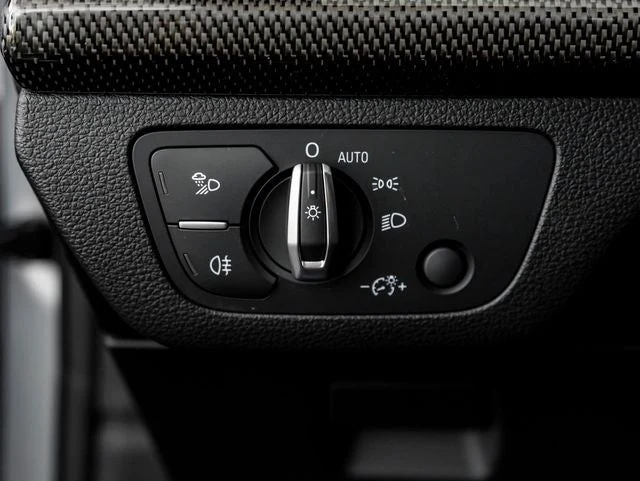 2024 Audi SQ5 Sportback Premium Plus (FY), 18/20