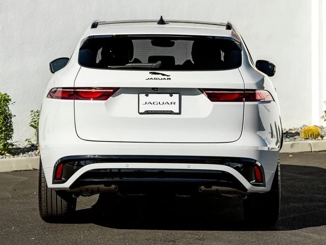 2025 Jaguar F-Pace P250 R-Dynamic S, 8/20