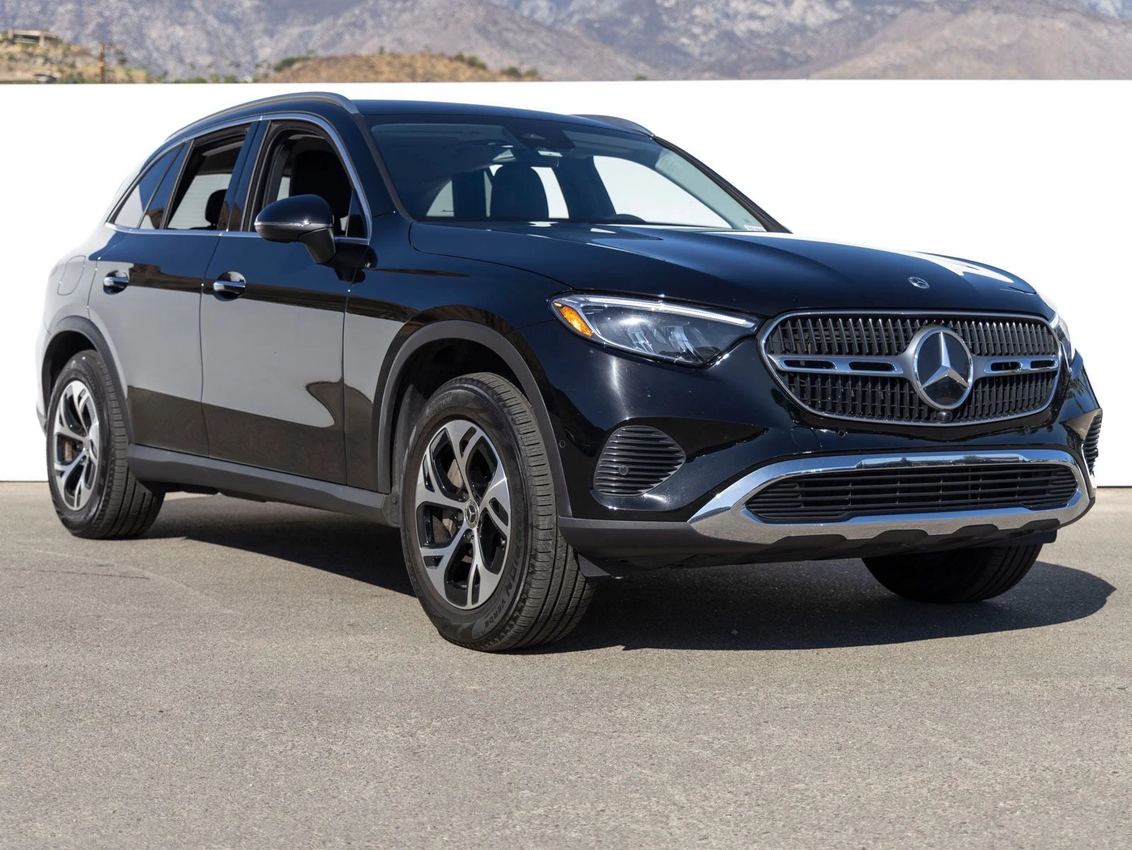 2025 Mercedes-Benz GLC 350e 4MATIC (X254), 8/20