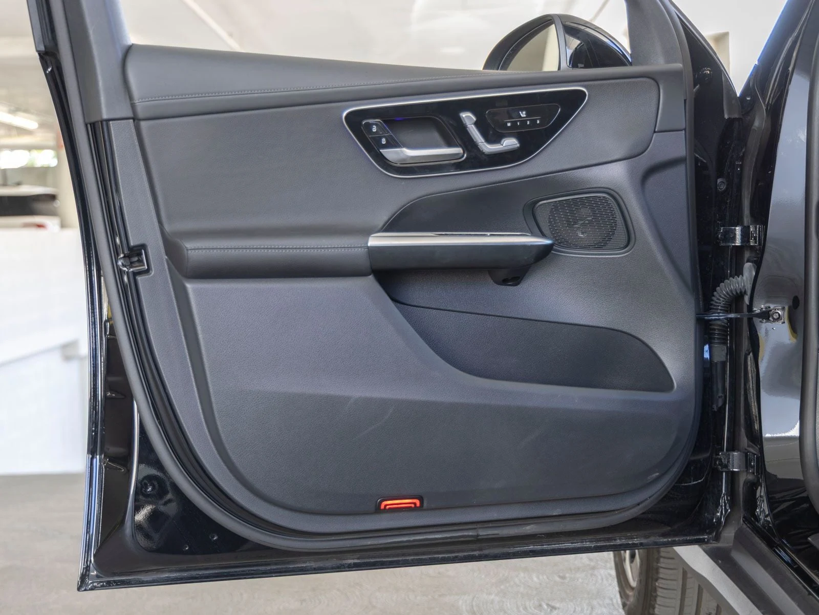 2025 Mercedes-Benz GLC 350e 4MATIC (X254), 9/20