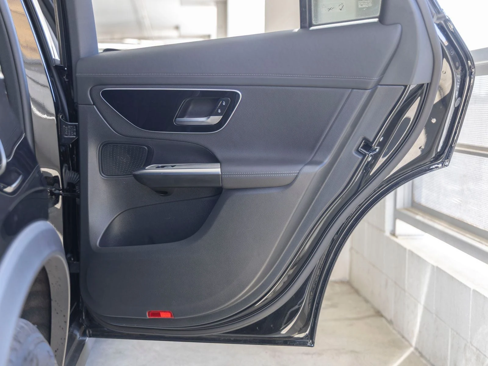 2025 Mercedes-Benz GLC 350e 4MATIC (X254), 18/20