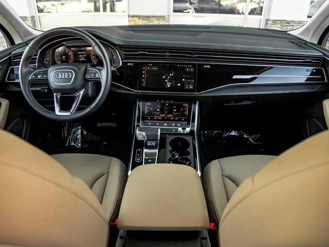 2025 Audi Q7 45 Premium (4M), 18/20