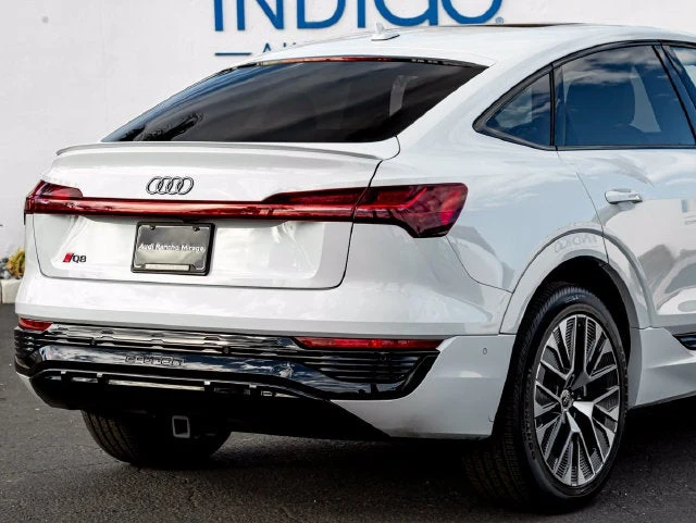 2024 Audi Q8 Sportback e-tron Prestige S line, 8/20