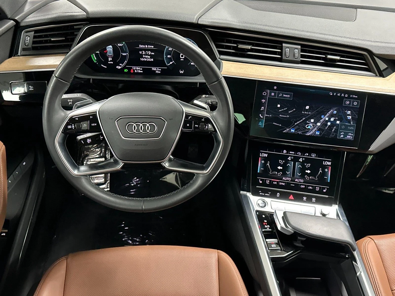 2024 Audi Q8 e-tron Premium Plus, 13/20