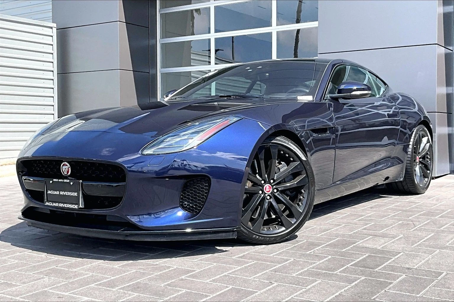 Jaguar F-Type P380 Coupé · Loire Blue Metallic · Indigo Auto Group