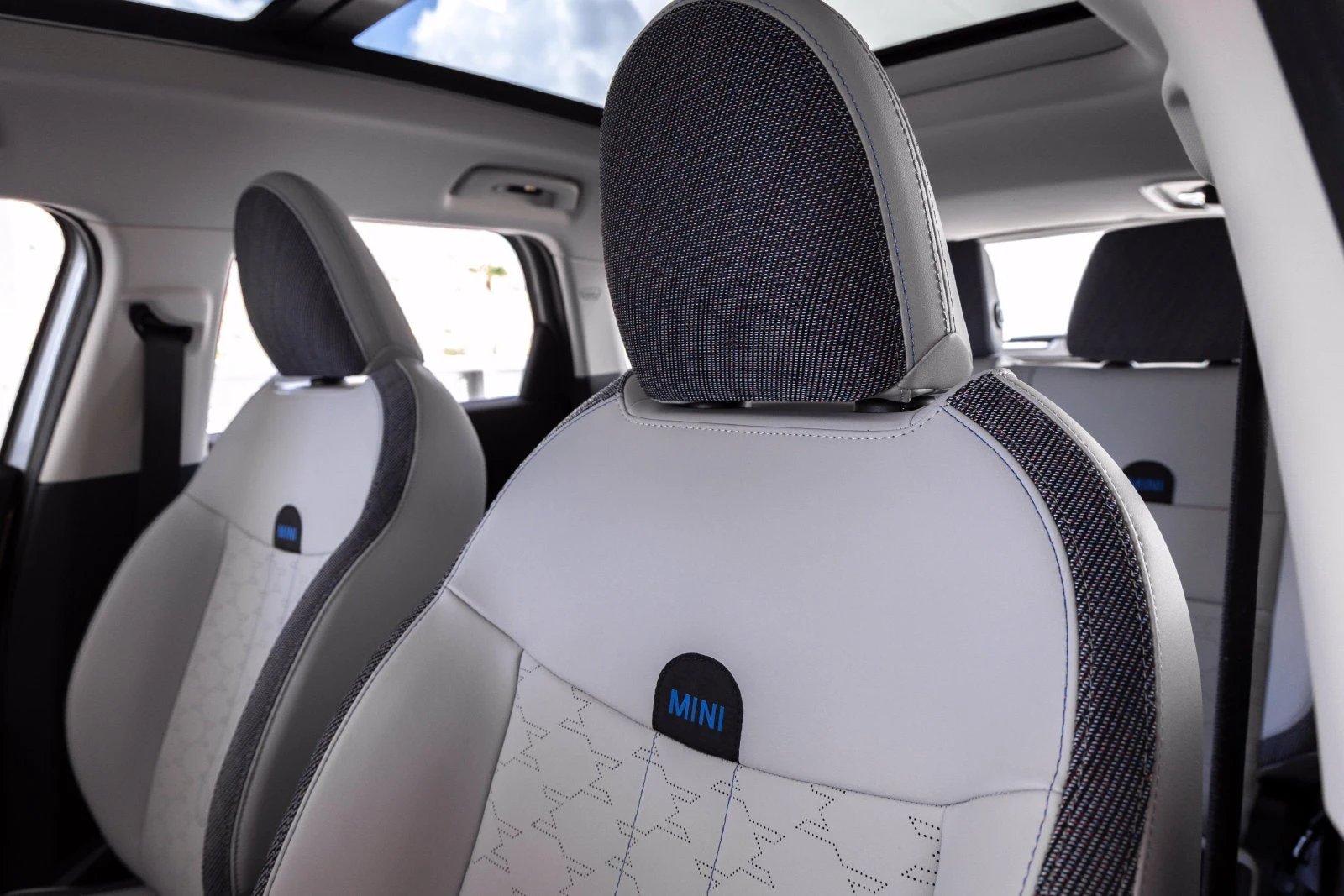2025 MINI Countryman SE ALL4 (U25), 19/20