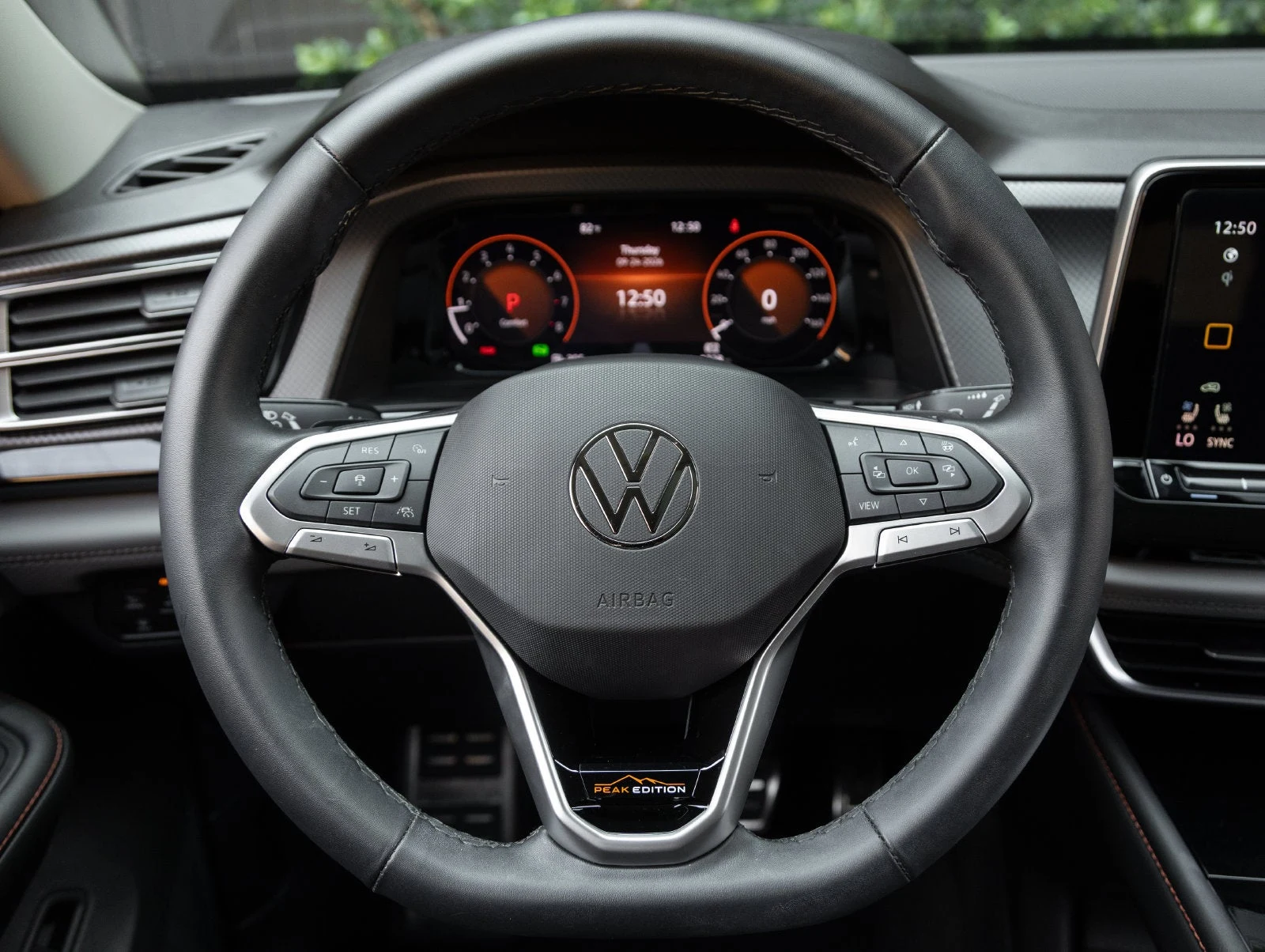 2025 Volkswagen Atlas Peak Edition, 13/20