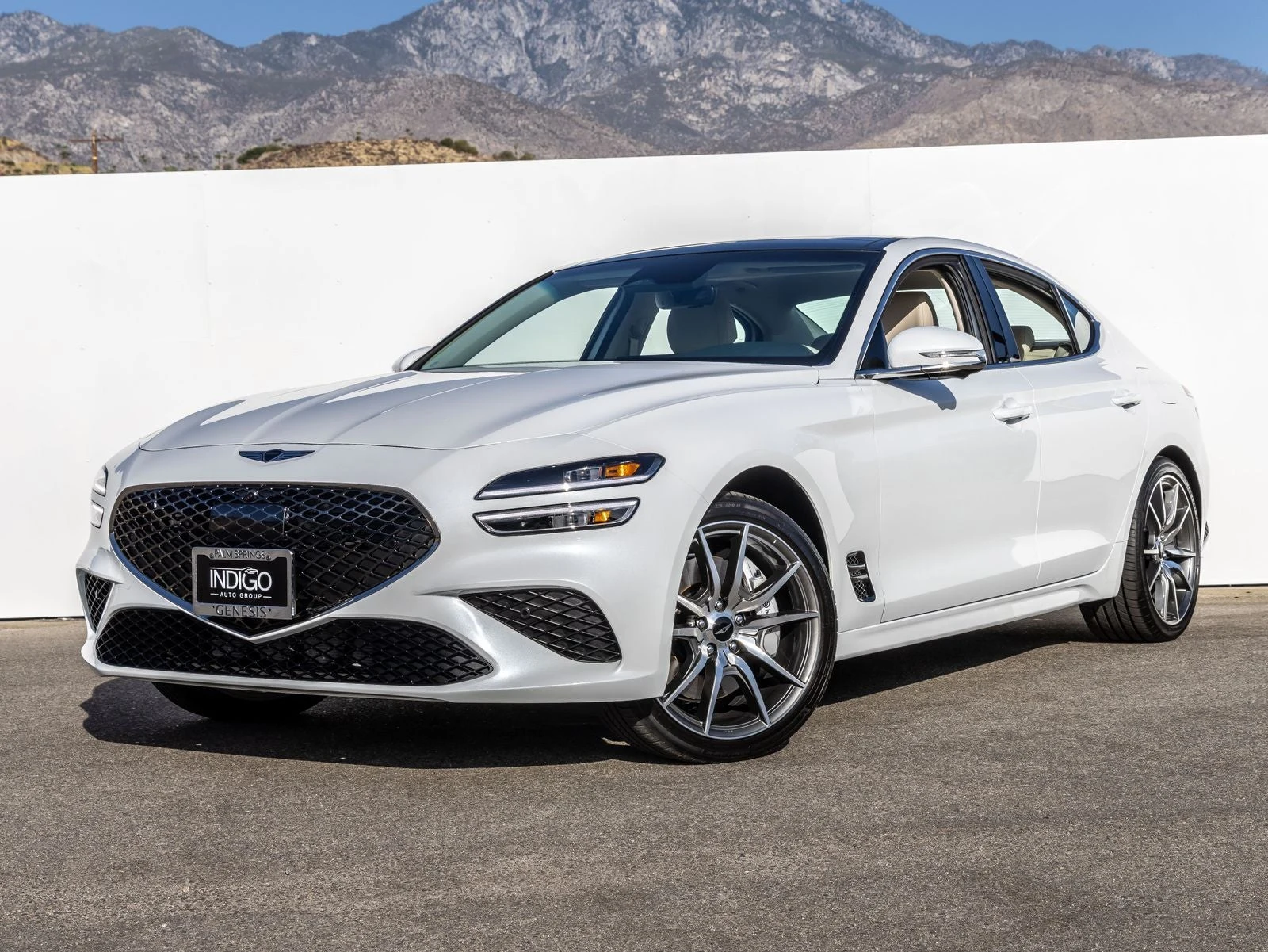 Genesis G70 2.5T Prestige · Uyuni White · Indigo Auto Group
