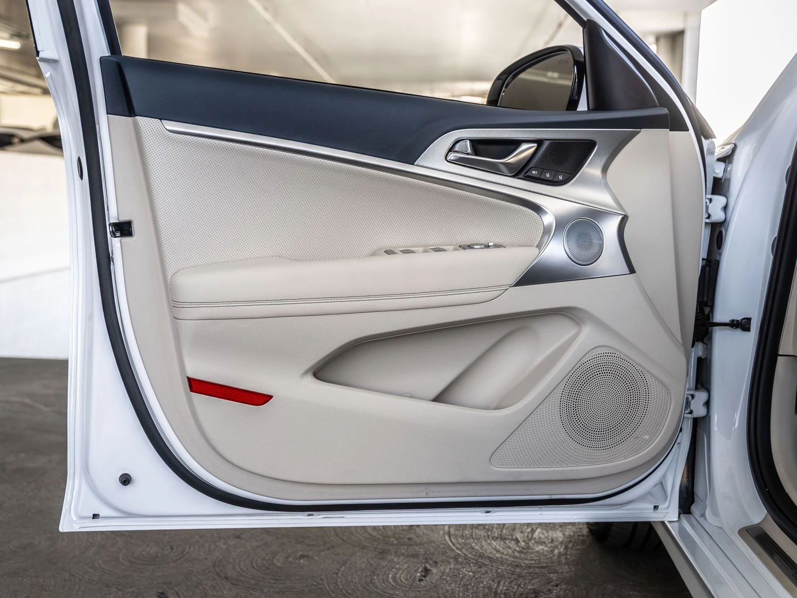 2026 Genesis G70 2.5T Prestige, 16/20