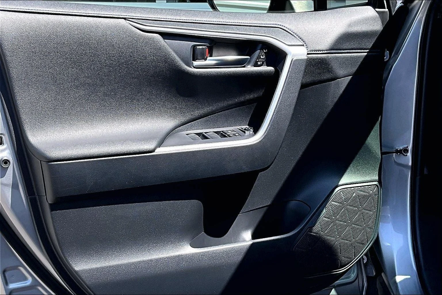 2023 Toyota RAV4 Hybrid XSE (5th Generation), 20/20