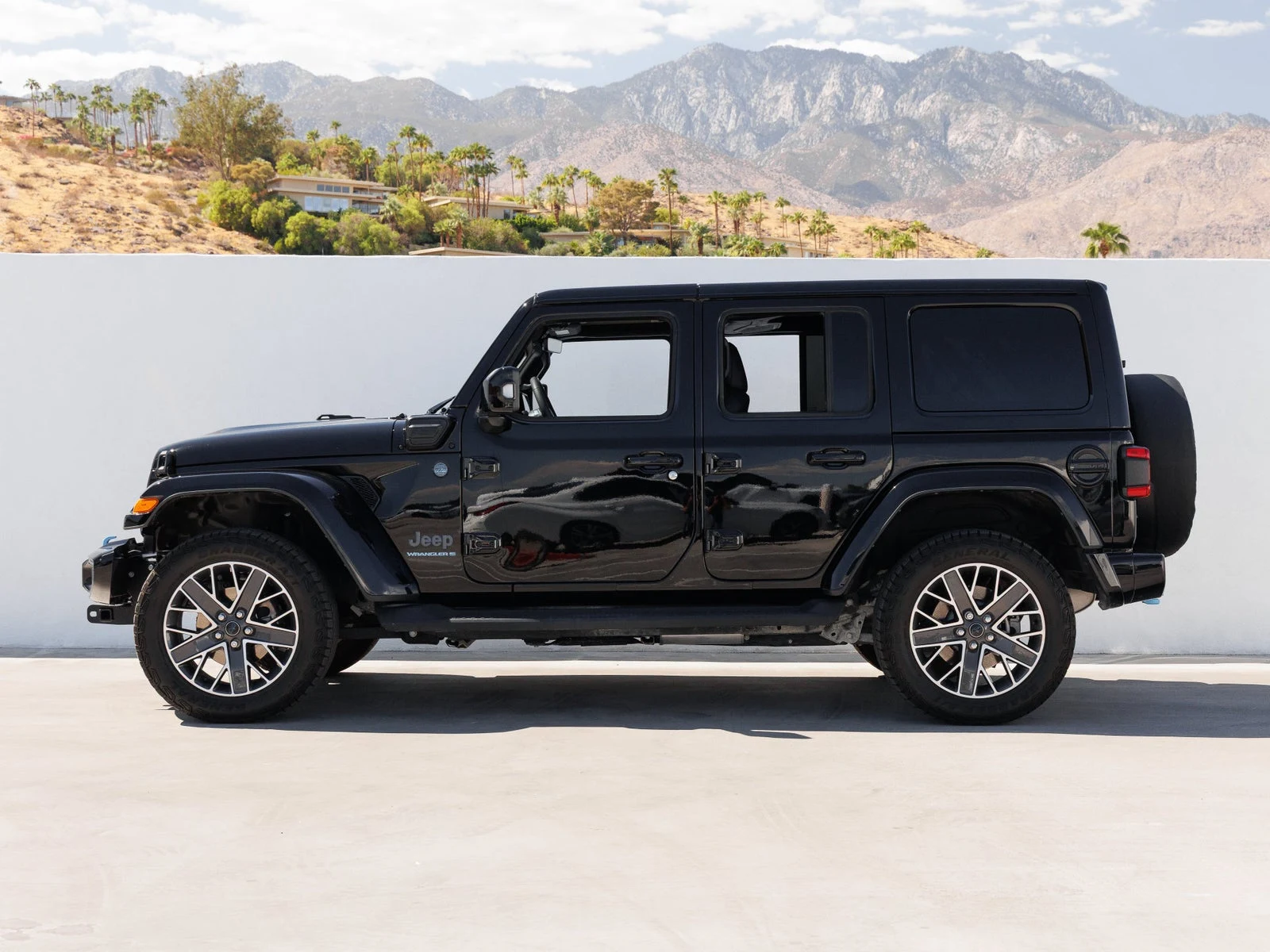 2024 Jeep Wrangler Unlimited High Altitude 4xe (JL), 2/20
