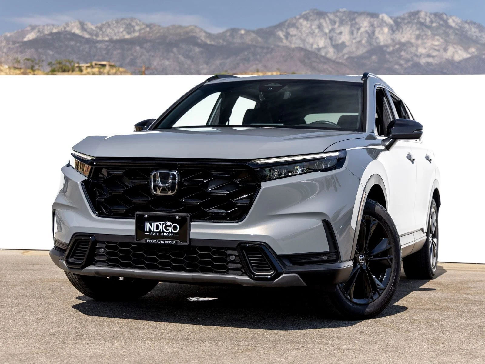 Honda CR-V Hybrid Sport Touring (6th Generation) · Urban Gray Pearl · Indigo Auto Group