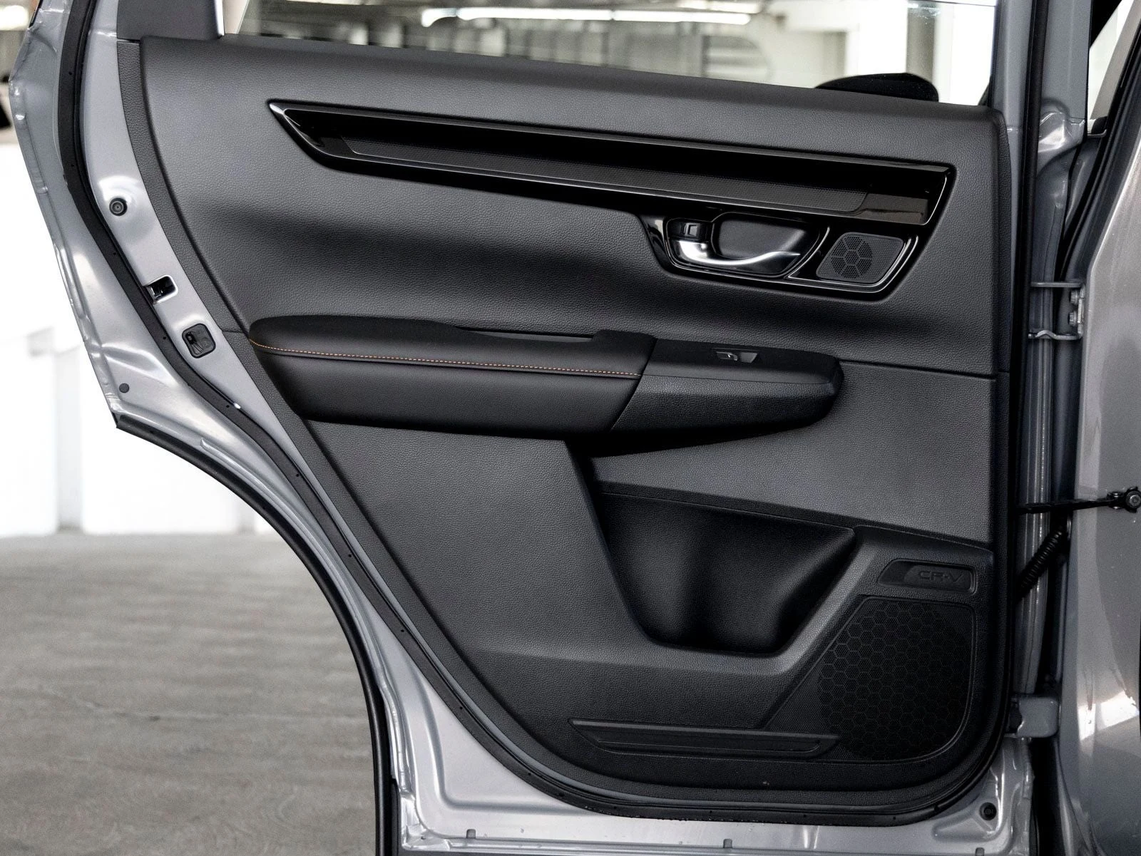 2025 Honda CR-V Hybrid Sport Touring (6th Generation), 18/20