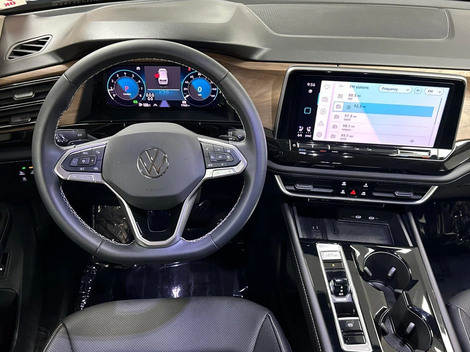 2026 Volkswagen Atlas SE with Technology, 13/20