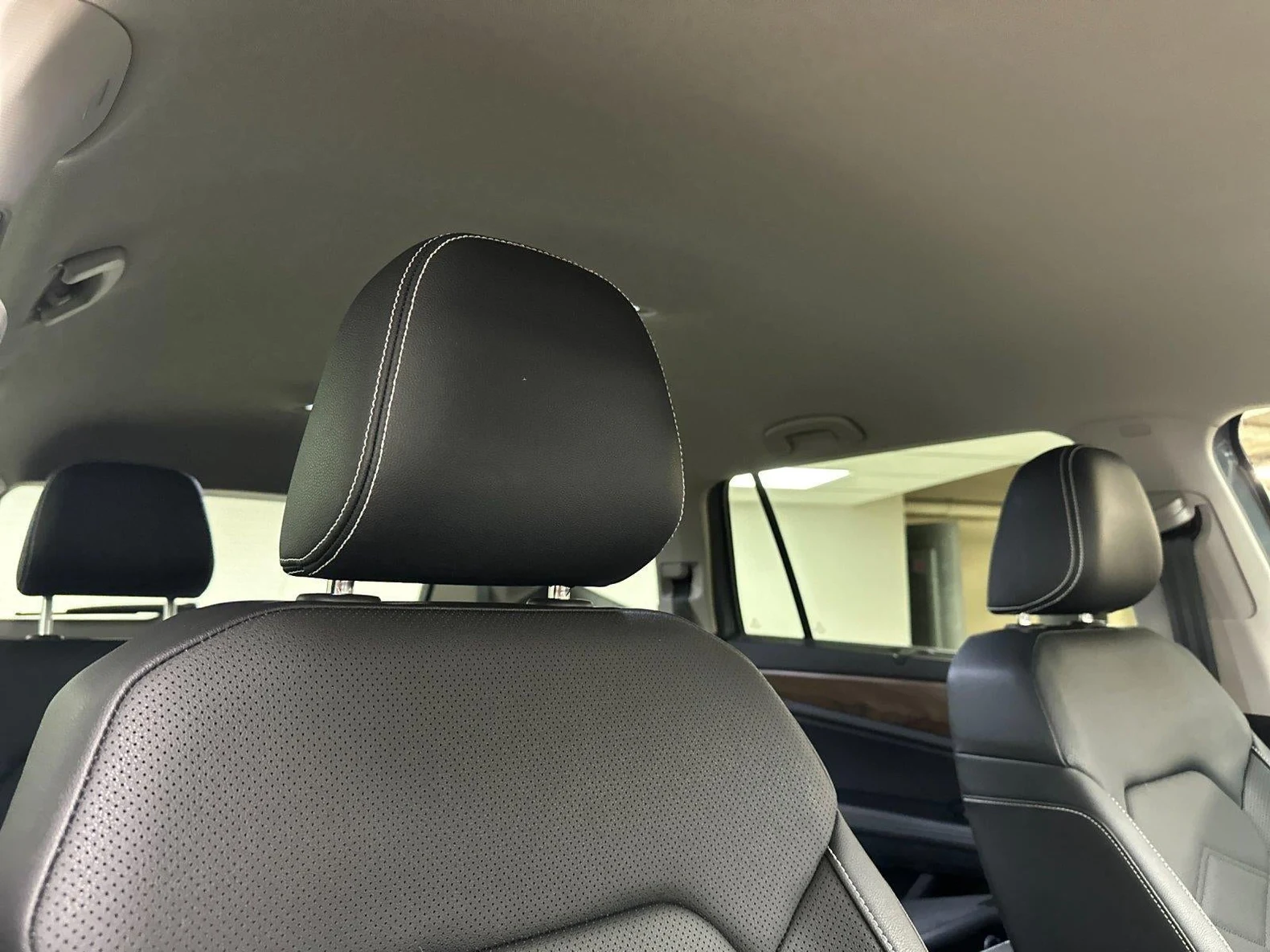 2026 Volkswagen Atlas SE with Technology, 17/20
