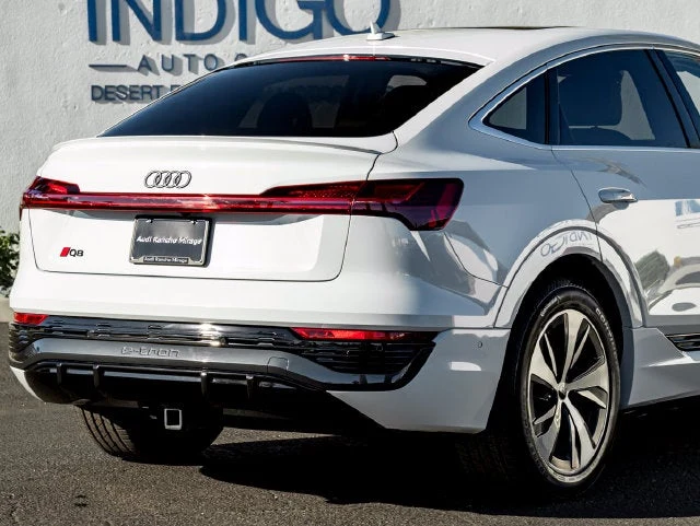 2024 Audi Q8 Sportback e-tron Premium Plus S line, 8/20