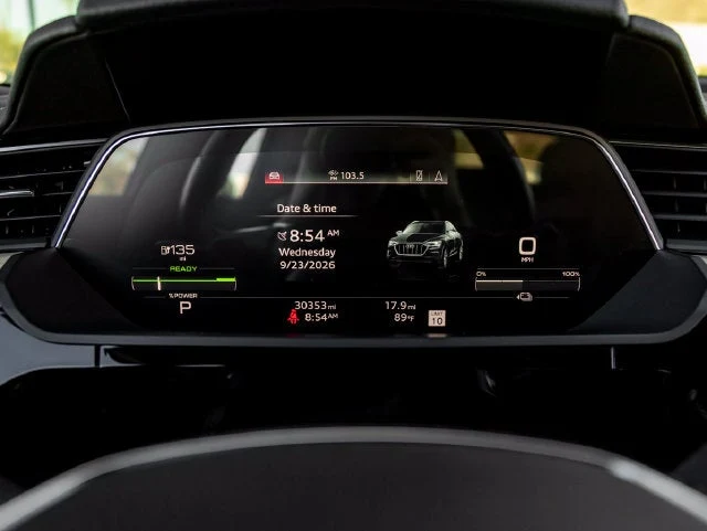 2024 Audi Q8 Sportback e-tron Premium Plus S line, 19/20