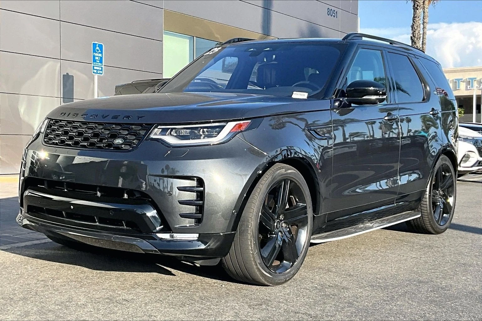Land Rover Discovery HSE R-Dynamic (L462) · Carpathian Gray Premium Metallic · Indigo Auto Group