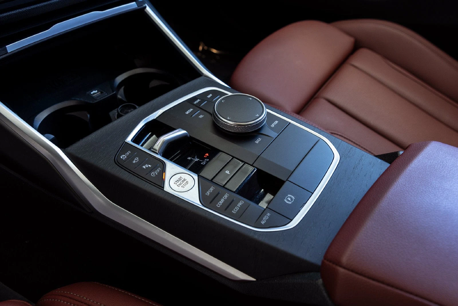 2024 BMW 330i Sedan (G20), 17/20