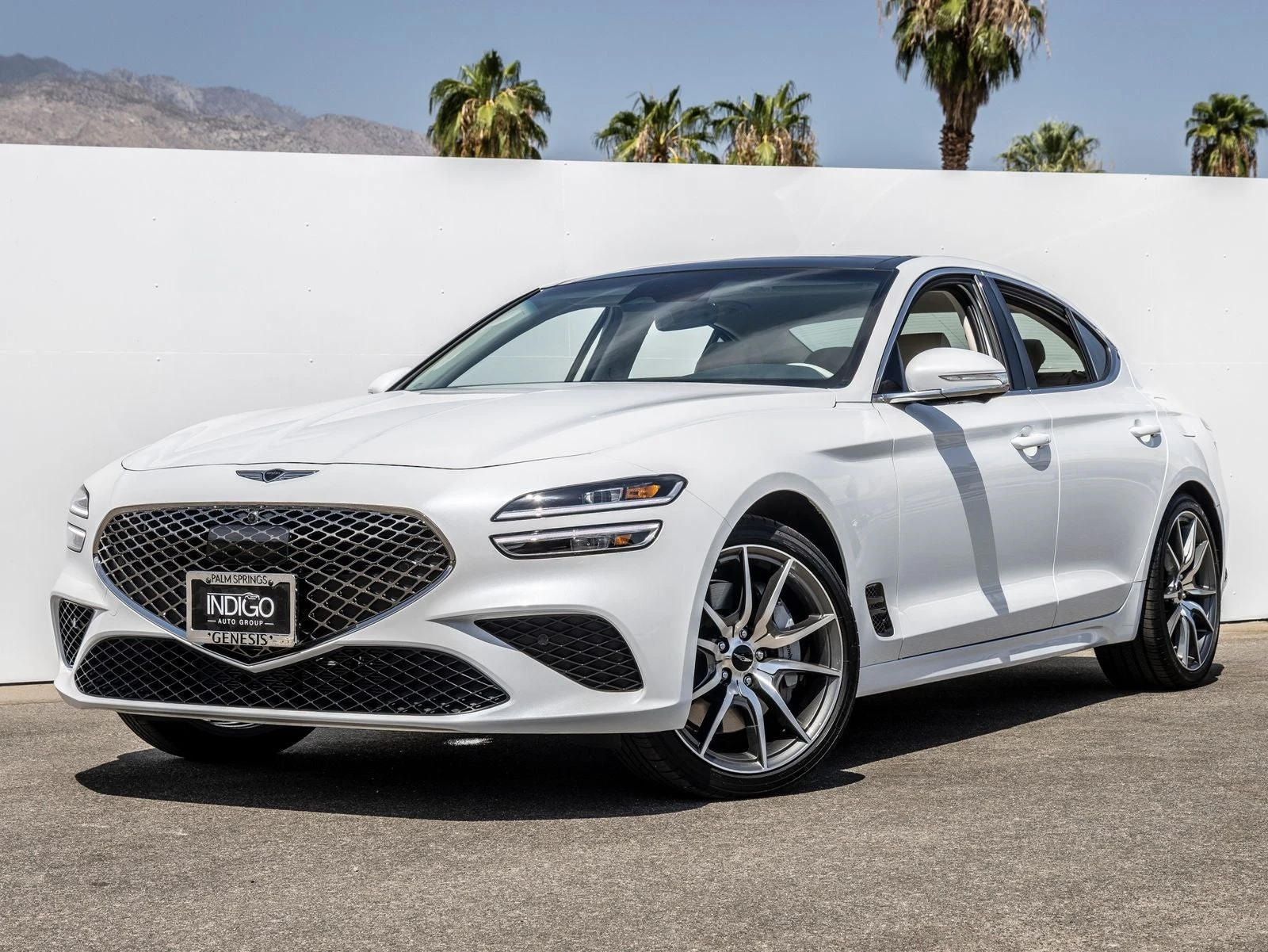Genesis G70 2.5T Prestige (2020 Update) · Uyuni White · Indigo Auto Group