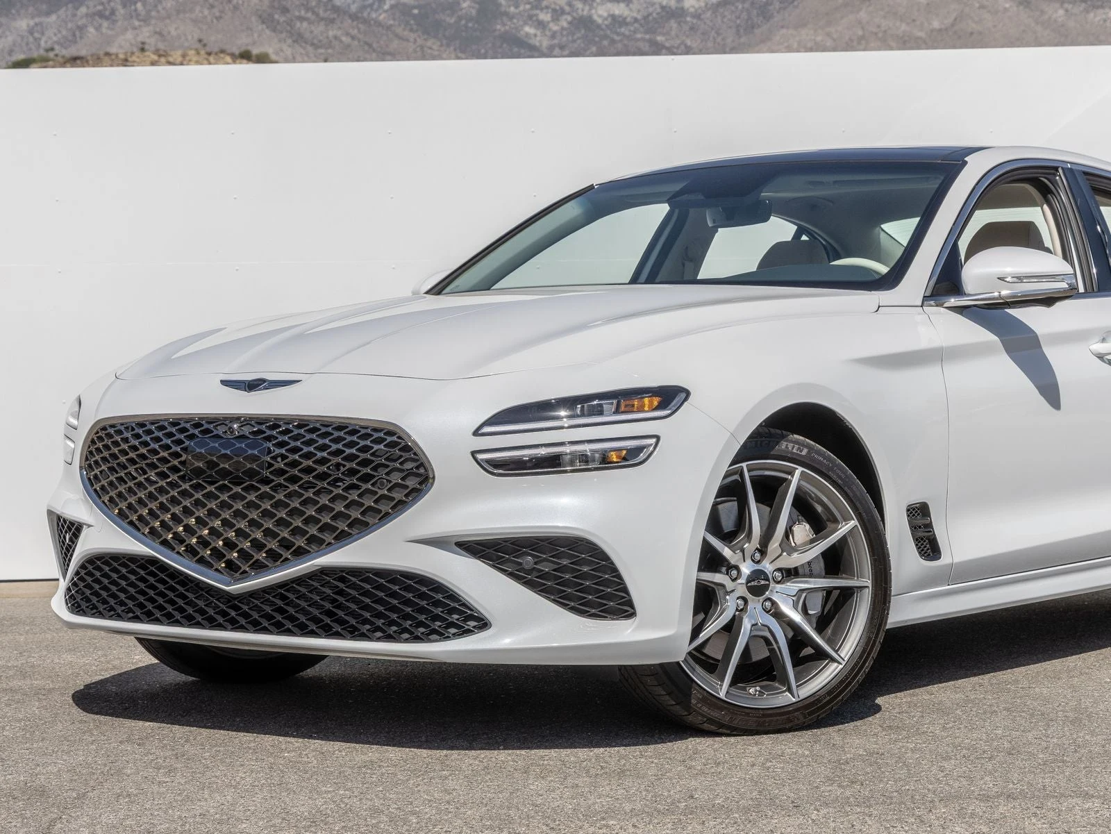 2026 Genesis G70 2.5T Prestige (2020 Update), 2/20