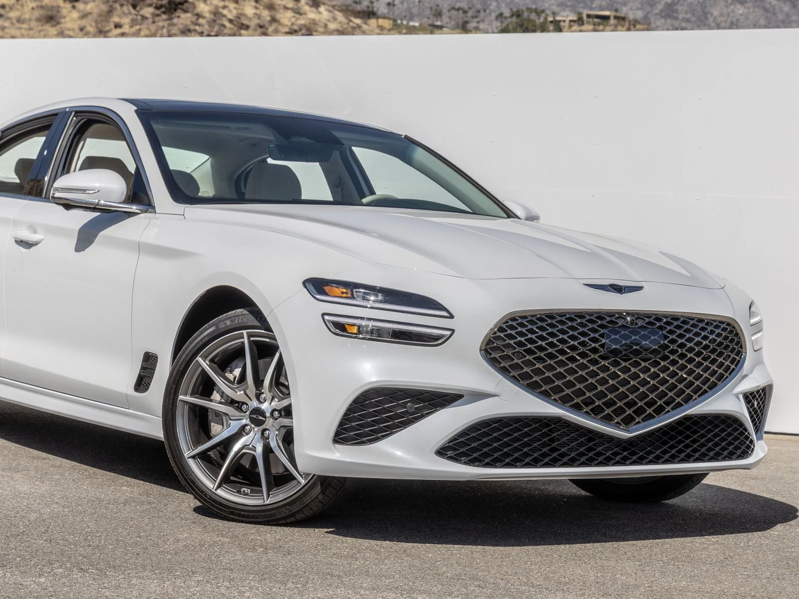 2026 Genesis G70 2.5T Prestige (2020 Update), 8/20