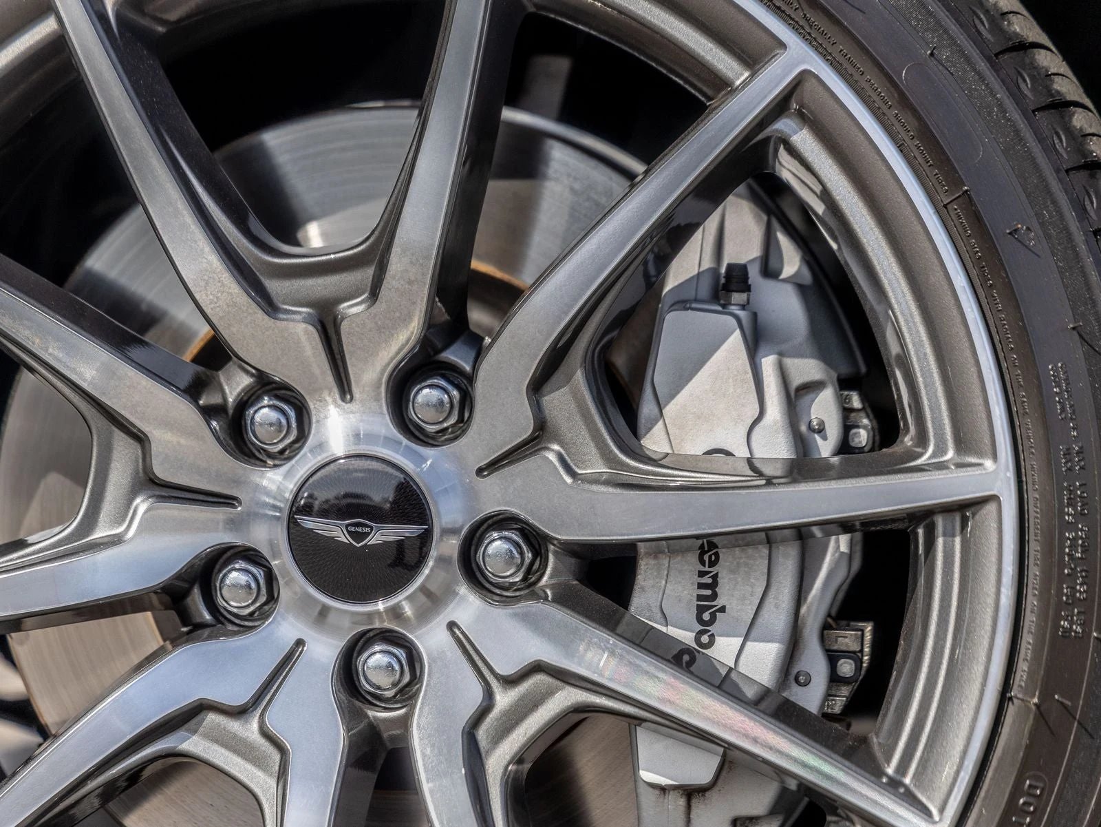 2026 Genesis G70 2.5T Prestige (2020 Update), 6/20