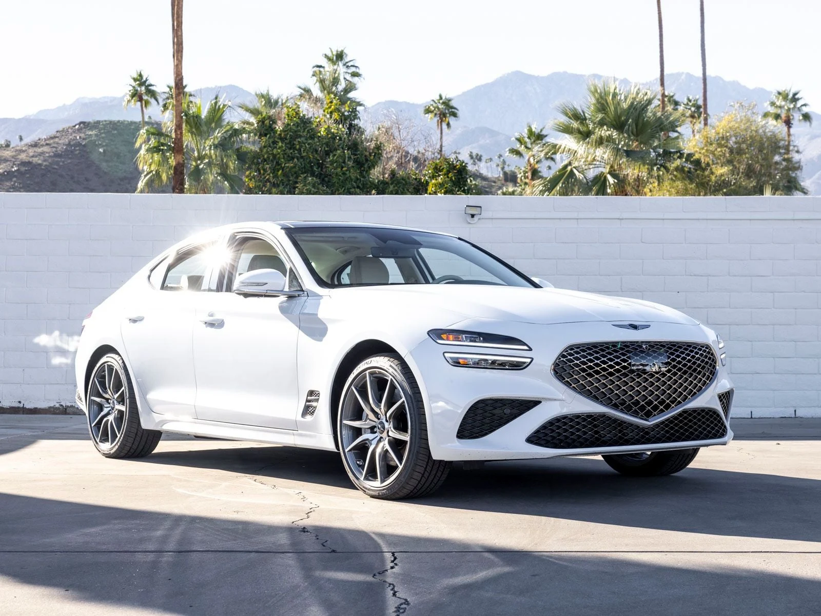 2026 Genesis G70 2.5T Prestige (2020 Update), 2/20