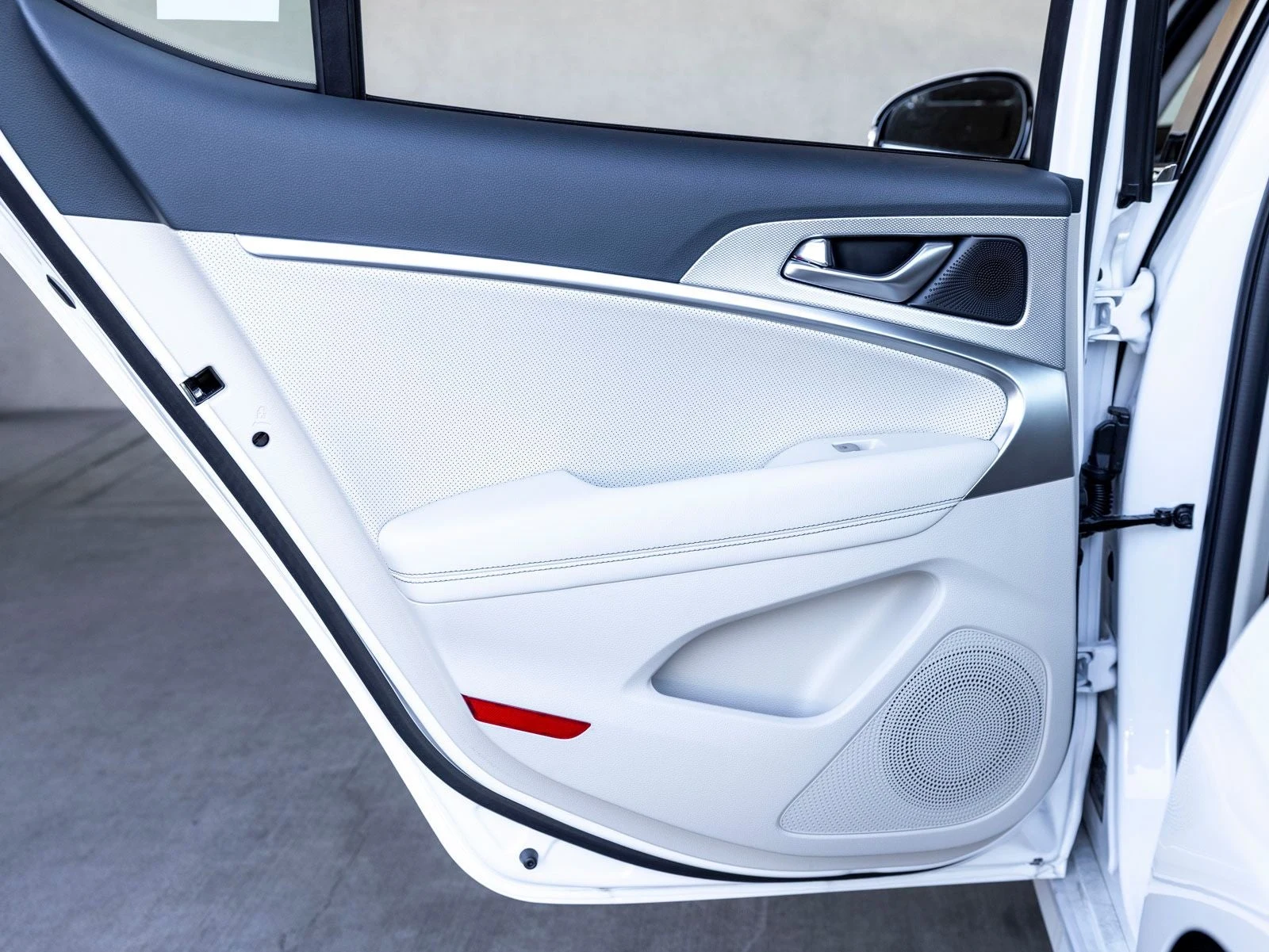 2026 Genesis G70 2.5T Prestige (2020 Update), 20/20