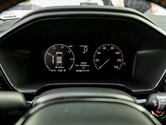 2025 Honda CR-V Hybrid Sport Touring (6th Generation), 19/20