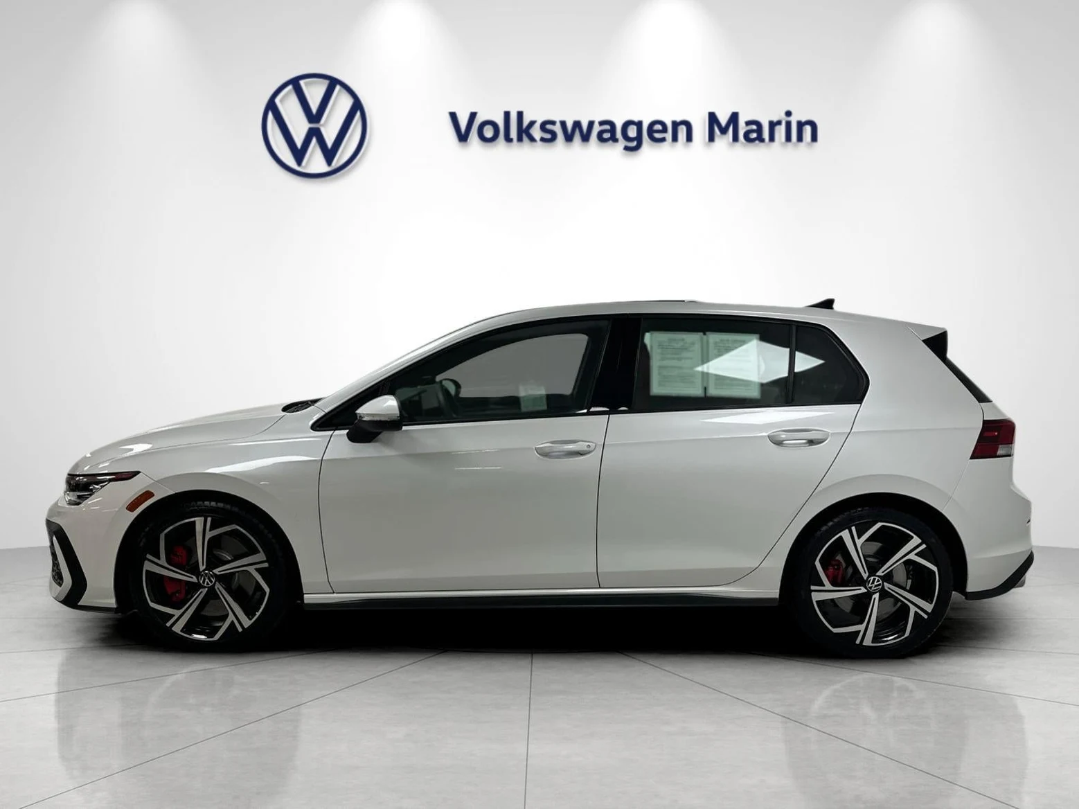2025 Volkswagen Golf GTI SE (Mk8.5), 2/20