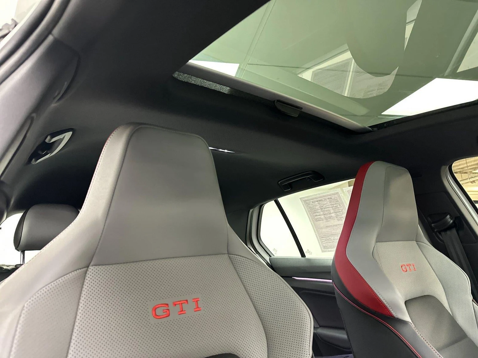 2025 Volkswagen Golf GTI SE (Mk8.5), 16/20
