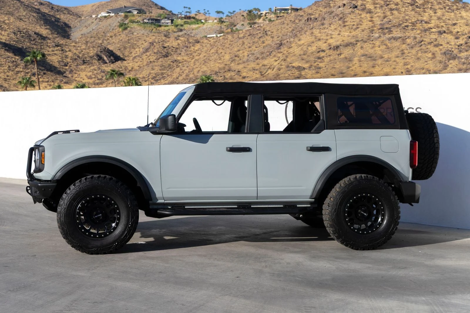 2022 Ford Bronco Base 4-Door (6th Generation), 3/20