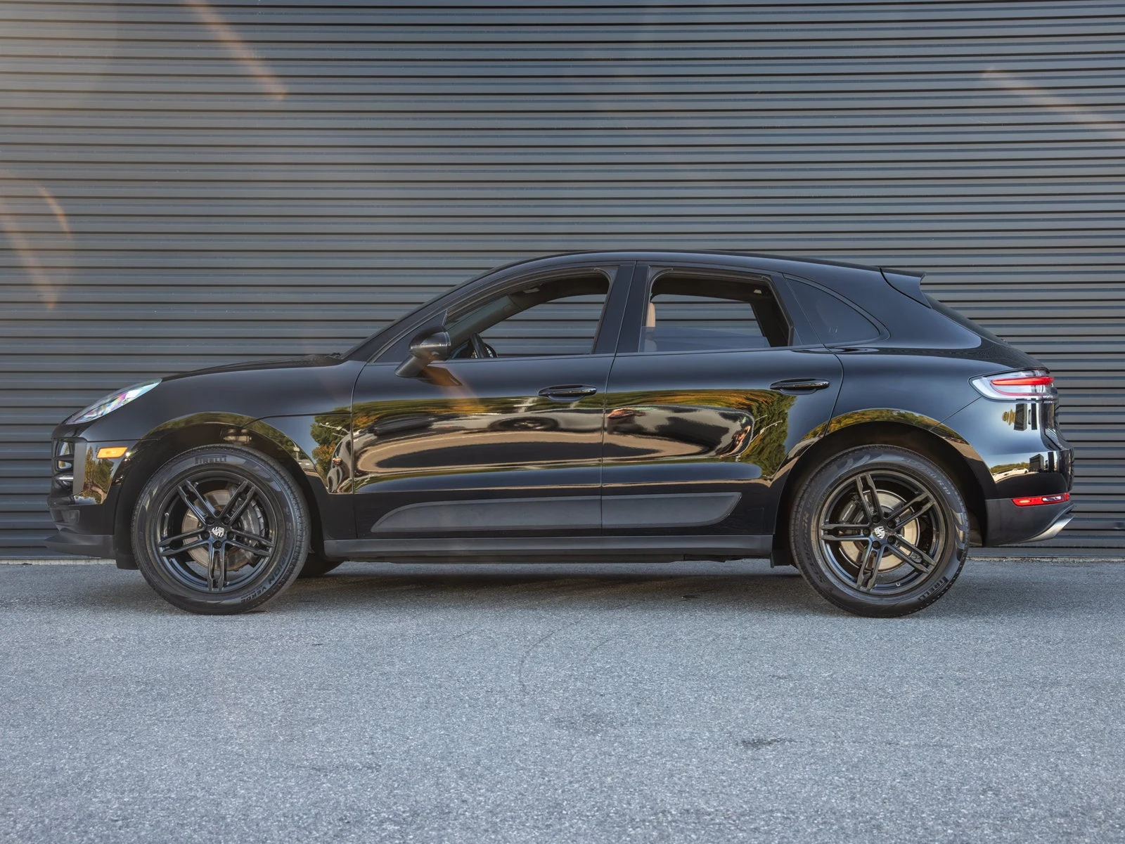 2021 Porsche Macan (95B), 2/20
