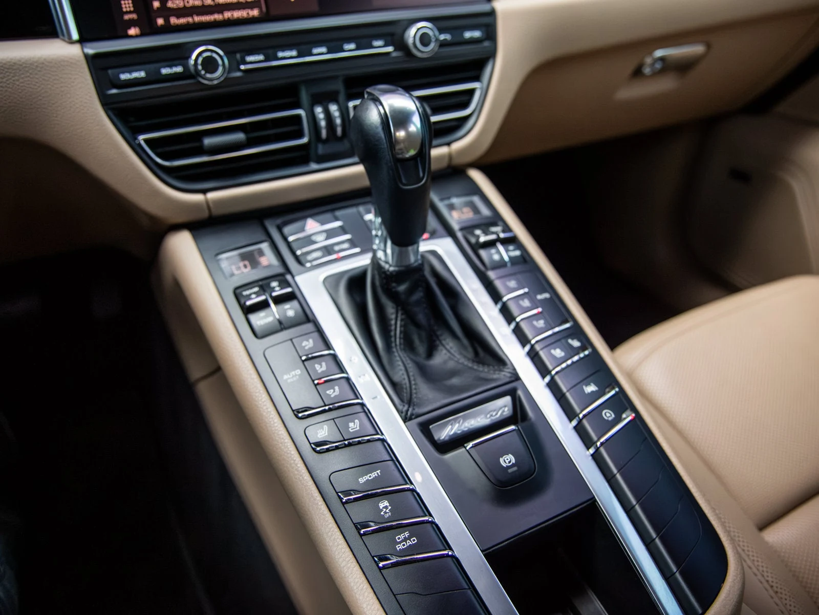 2021 Porsche Macan (95B), 17/20
