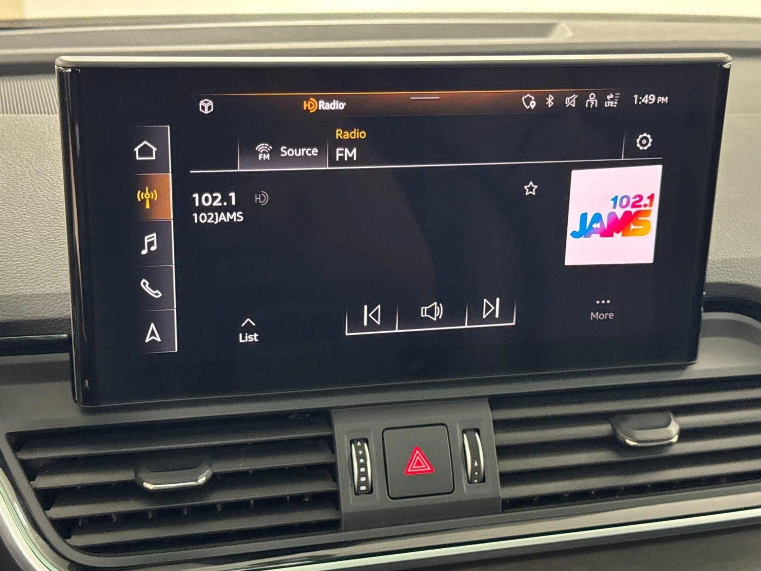 2023 Audi Q5 55 TFSI e Premium Plus (FY), 17/20