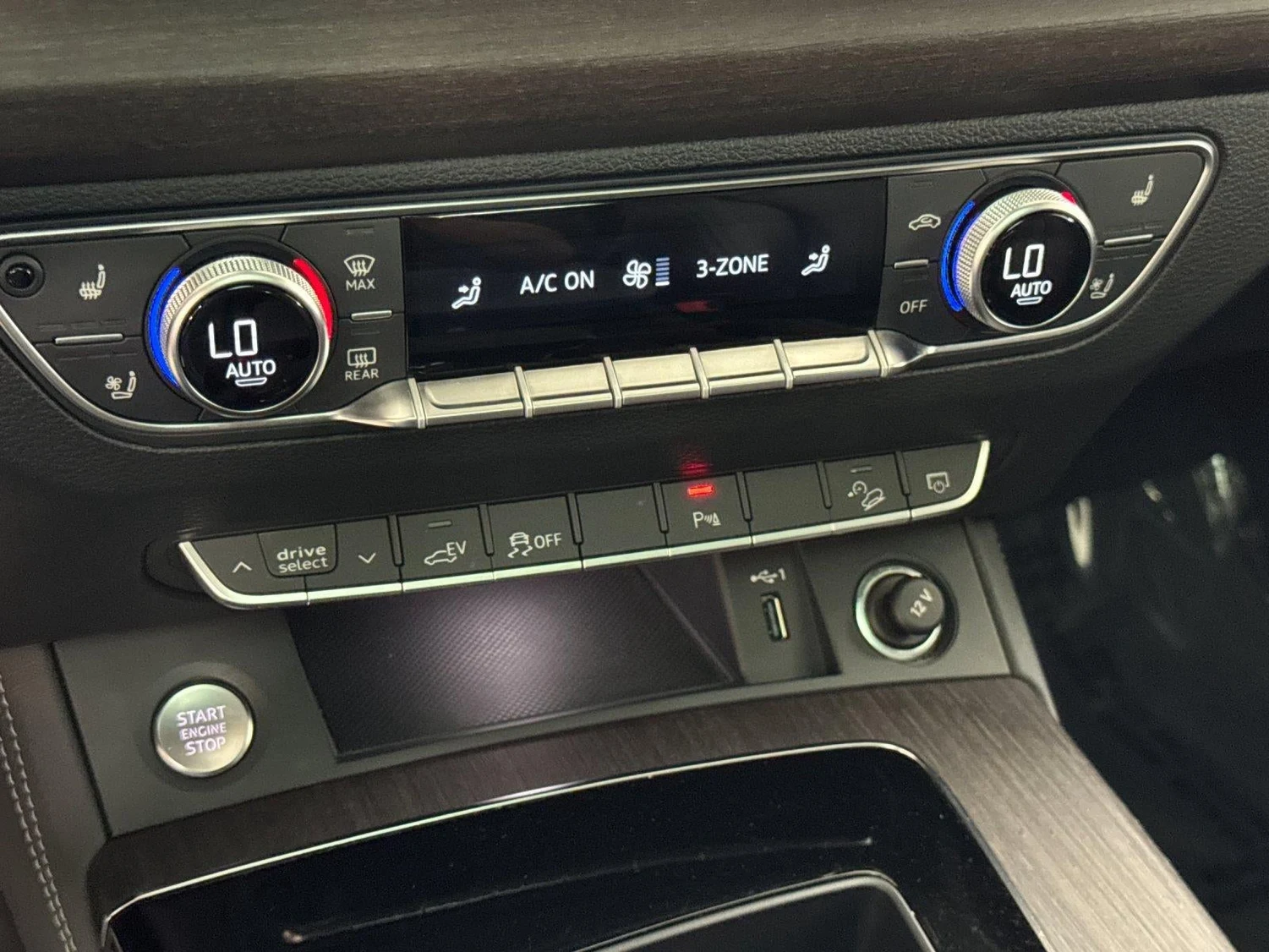 2023 Audi Q5 55 TFSI e Premium Plus (FY), 19/20