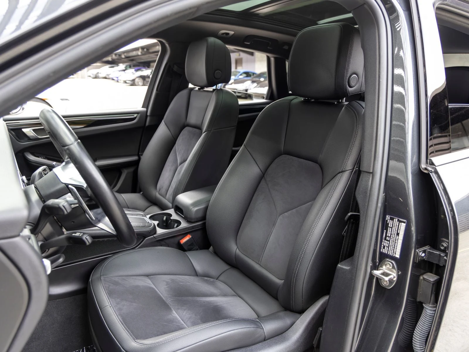 2021 Porsche Macan S (95B), 5/20