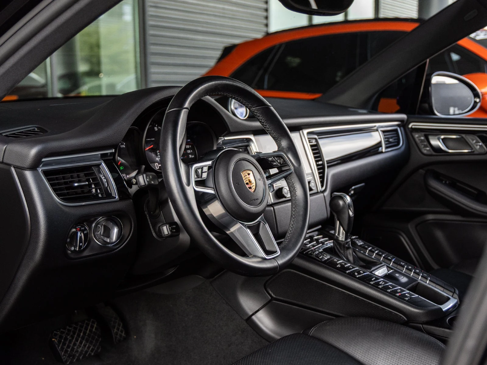 2018 Porsche Macan Sport Edition (95B), 4/20