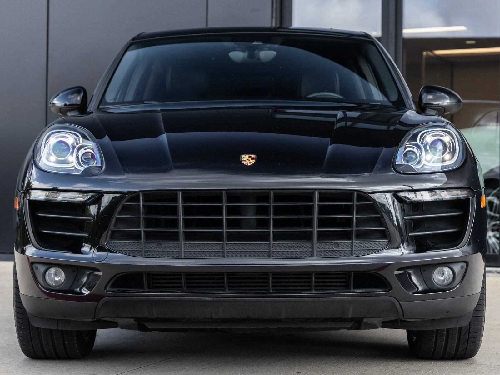 2018 Porsche Macan Sport Edition (95B), 8/20