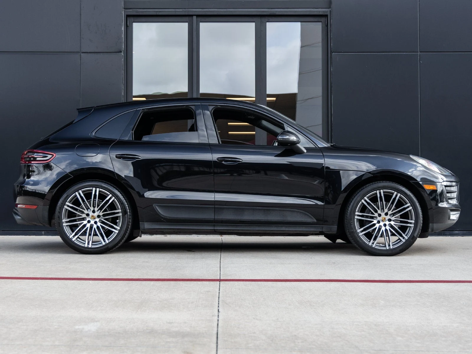 2018 Porsche Macan Sport Edition (95B), 12/20
