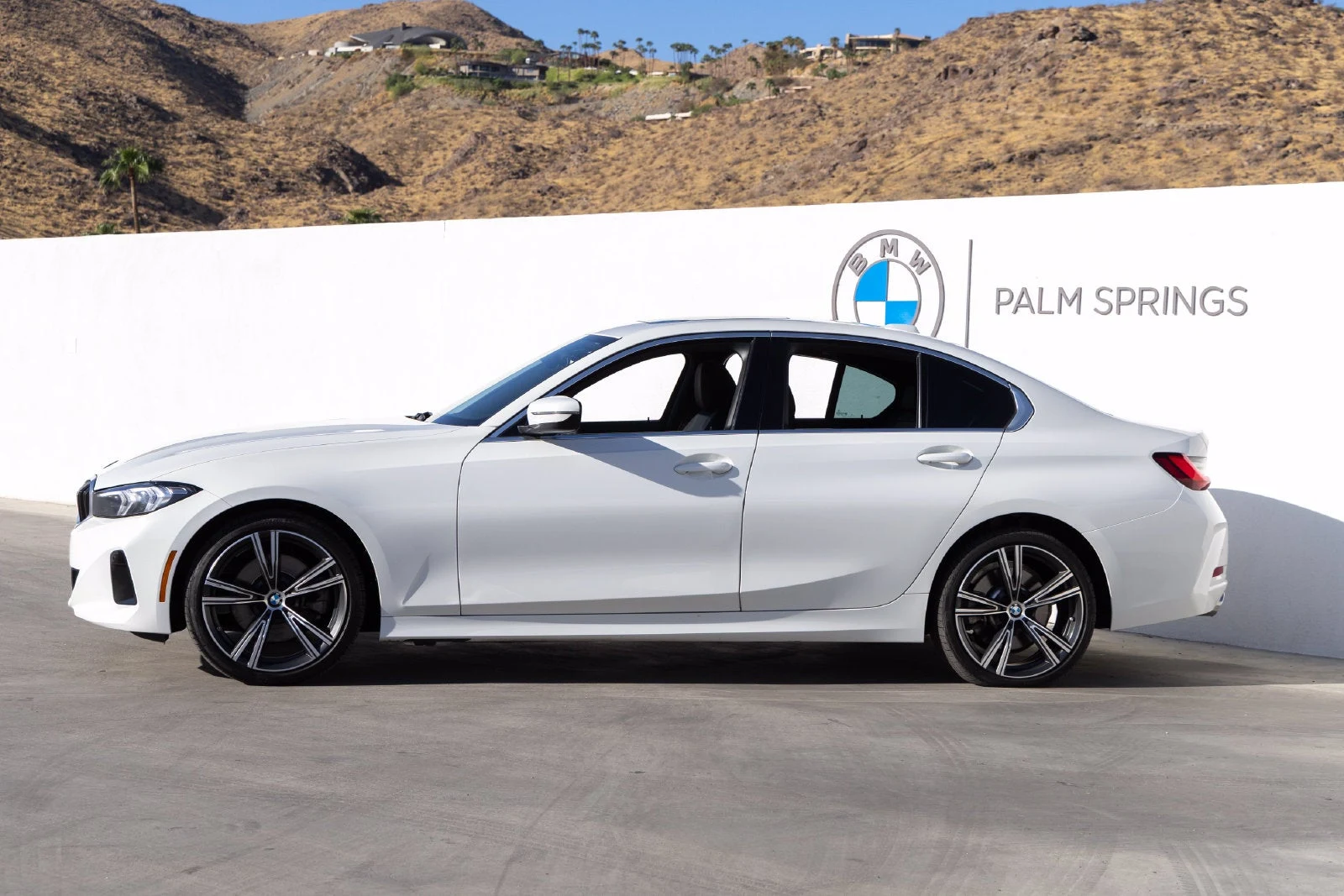2024 BMW 330i Sedan (G20), 3/20