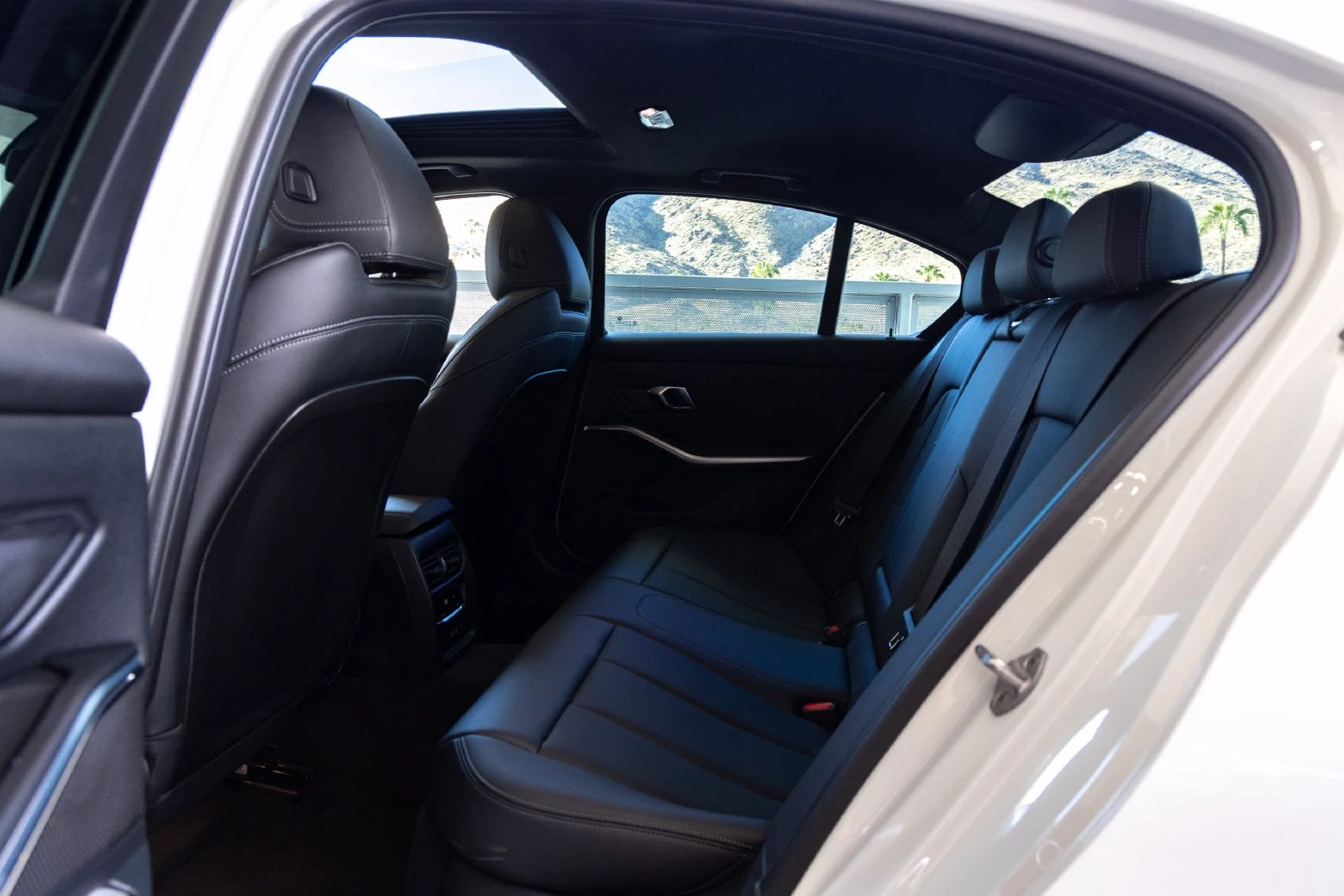 2024 BMW 330i Sedan (G20), 19/20