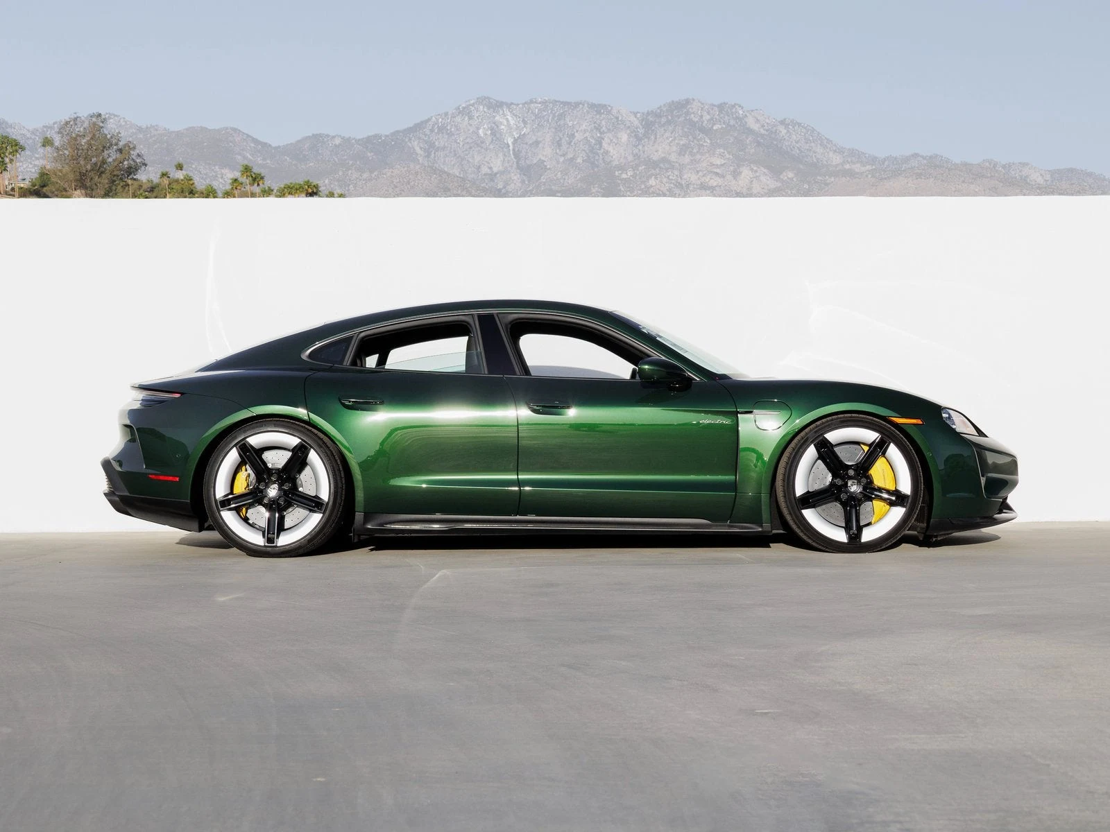 2025 Porsche Taycan Turbo S (2025 Update), 8/20