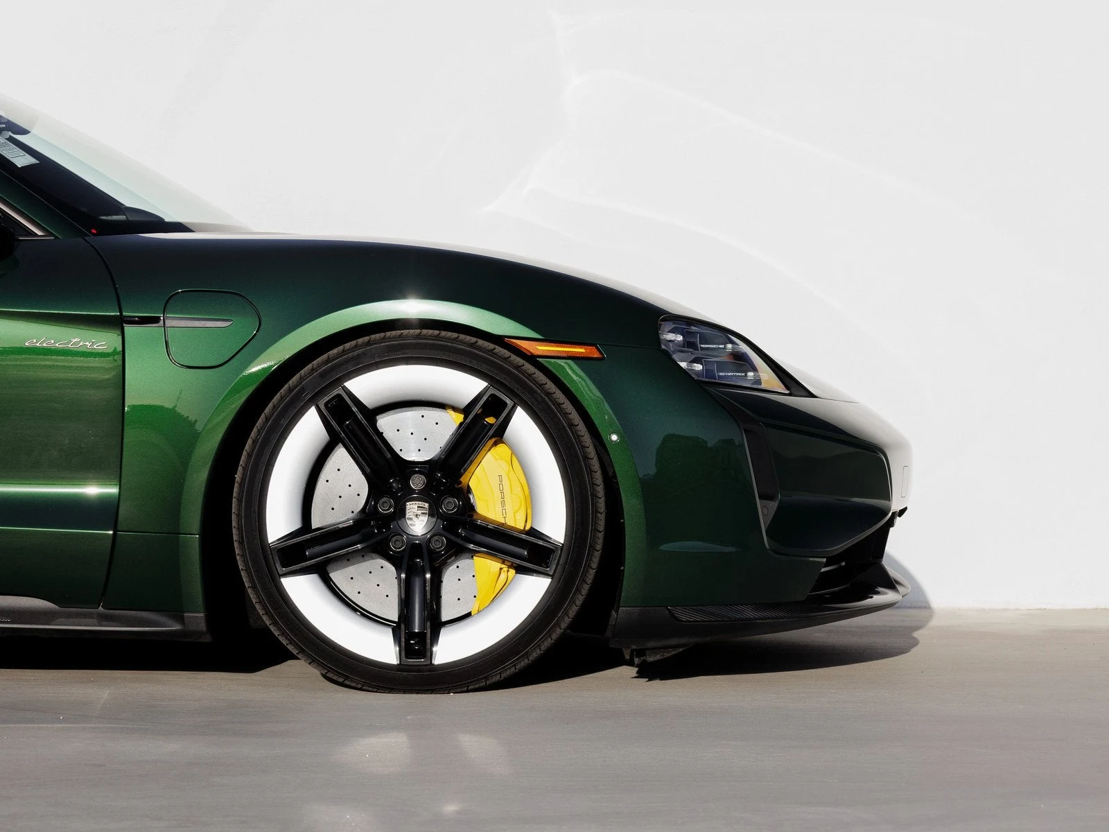 2025 Porsche Taycan Turbo S (2025 Update), 11/20