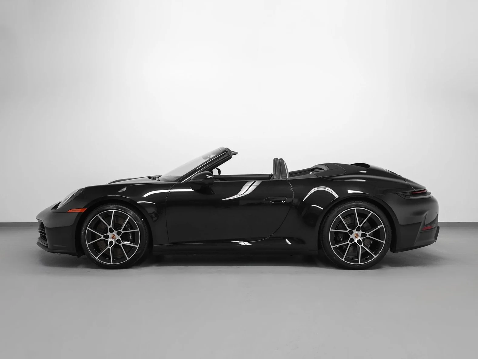2026 Porsche 911 (992.2) Carrera S Cabriolet, 2/20