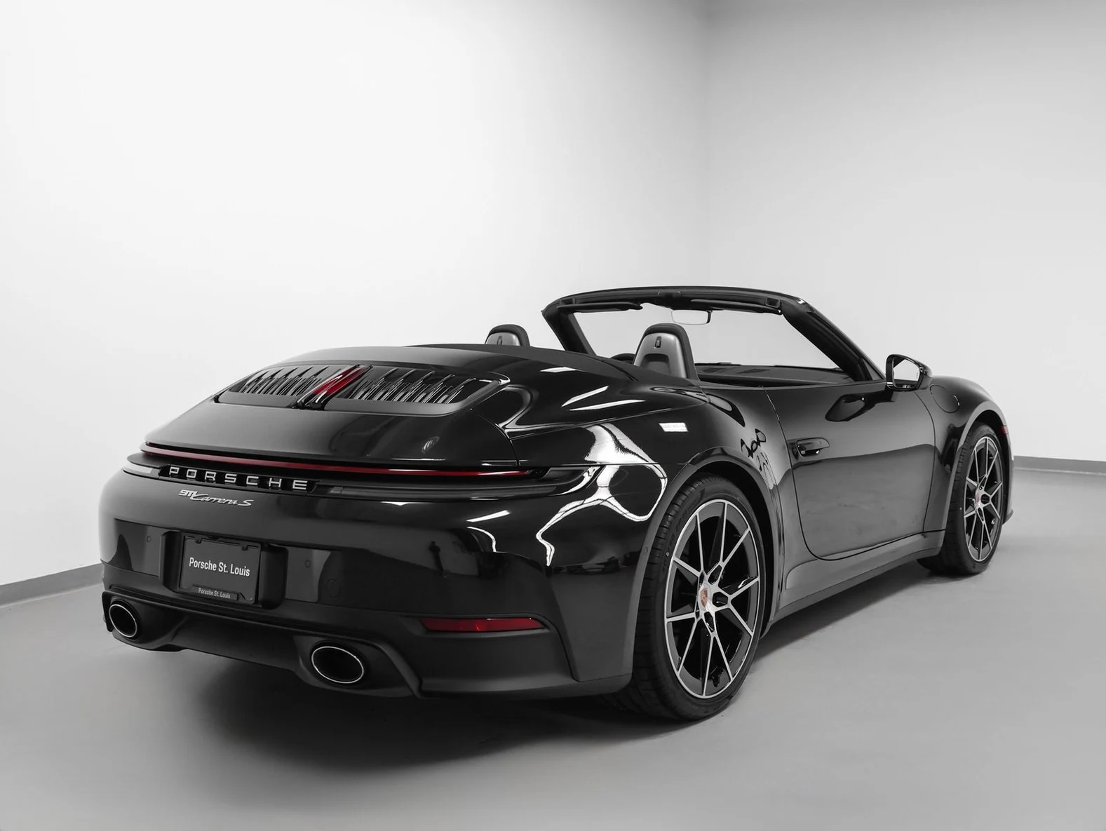 2026 Porsche 911 (992.2) Carrera S Cabriolet, 13/20