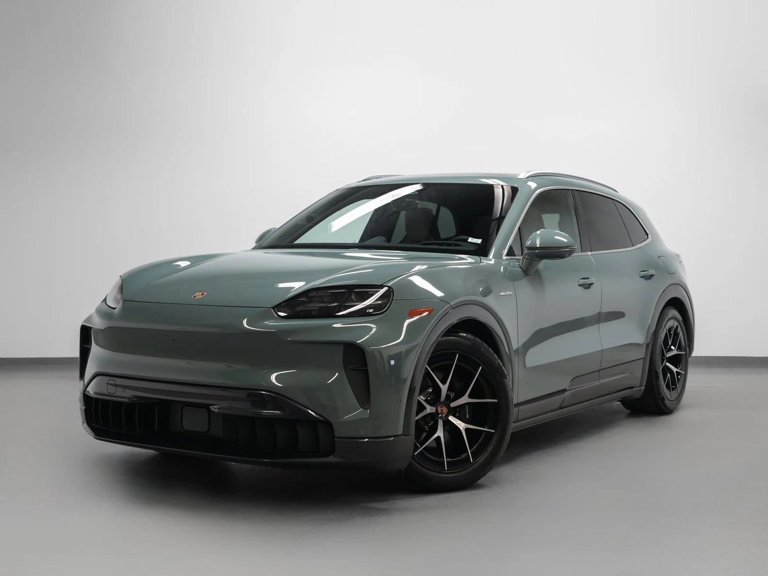 Porsche Cayenne Electric (E4) · Mystic Green Metallic · Indigo Auto Group